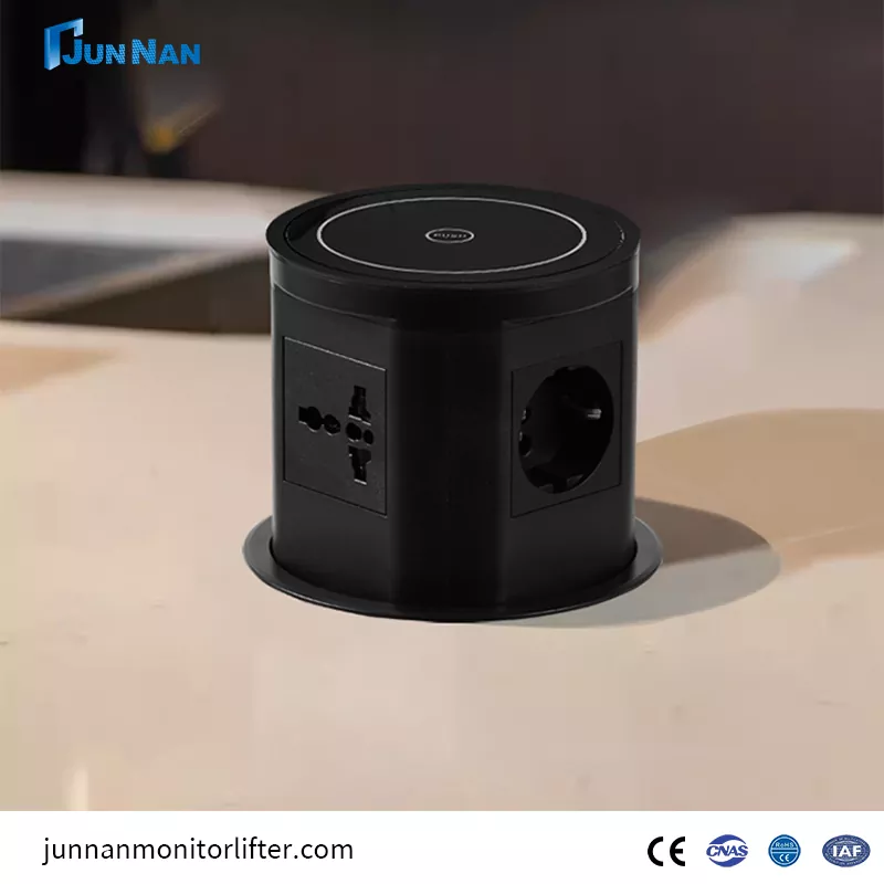 Вграден приклучок за штекер